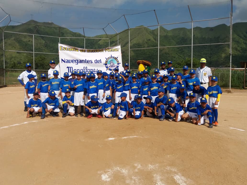 Escuela de Béisbol Menor