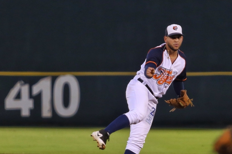 Álvarez perdió su invicto a pesar de otra gran salida