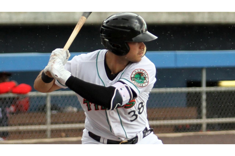 Renato Núñez fue el magallanero de la semana