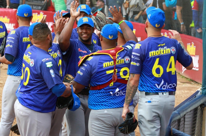 La nave cerró con victoria segunda semana del campeonato