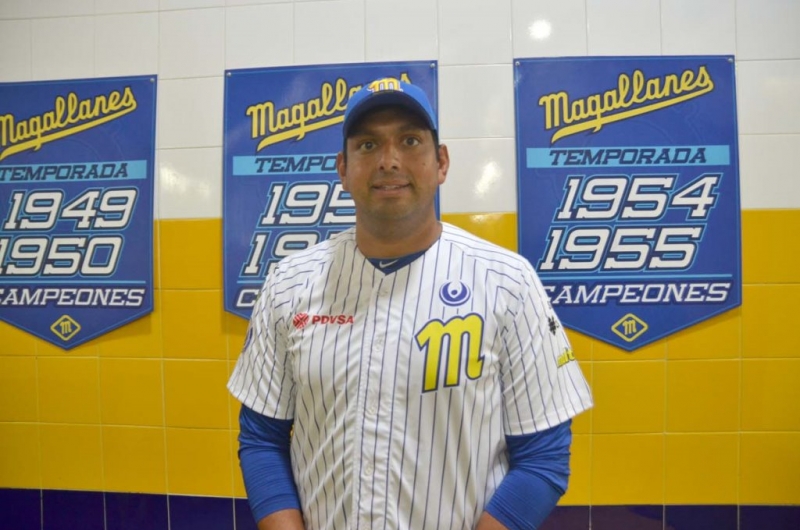 Zack Segovia y Chuck Taylor se unen a Magallanes