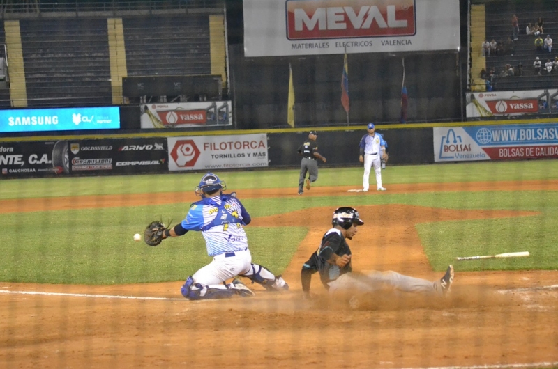 Magallanes no pudo completar la barrida ante Margarita