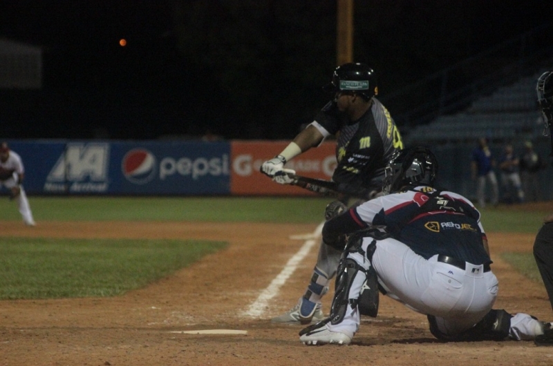 La nave inició la octava semana con derrota