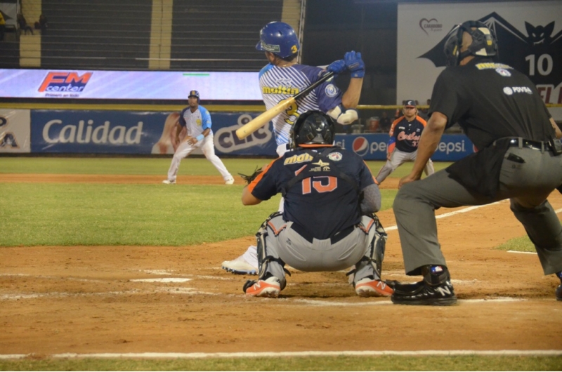 Magallanes no pudo ante unos inspirados Caribes