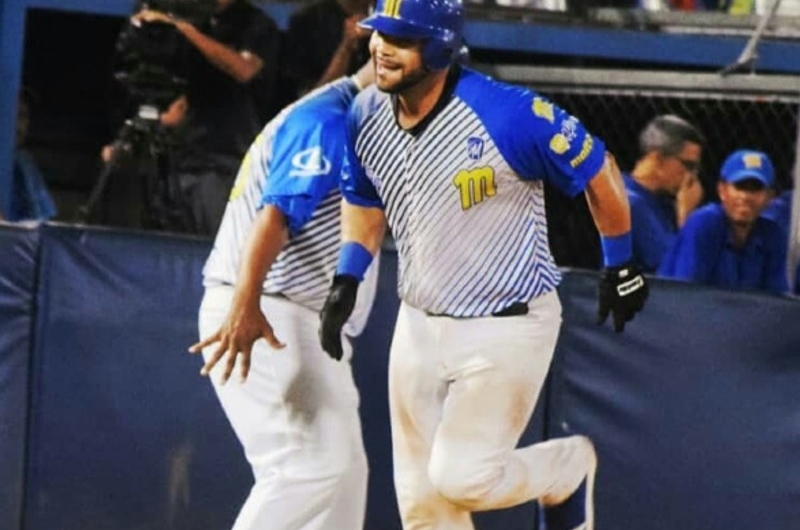 Los filibusteros se llevaron el primero de la serie con Caribes