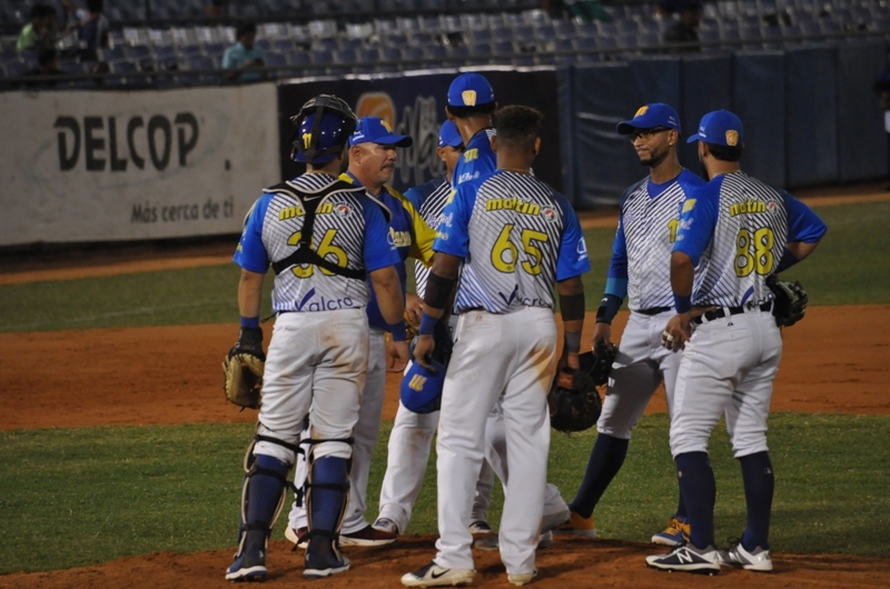 La Nave Turca no pudo dominar la serie ante los escualos