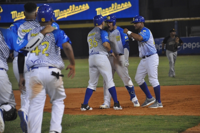 Navegantes del Magallanes se desquitó ante Leones