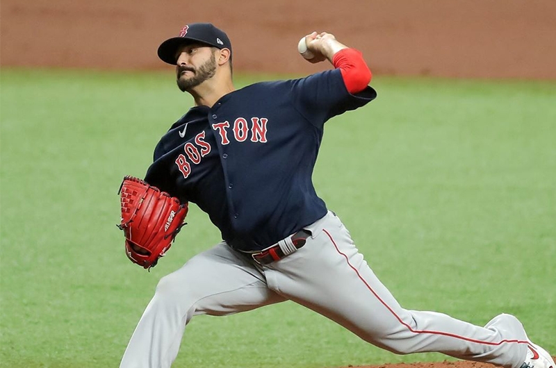 Martín Pérez sumó tercer triunfo del año