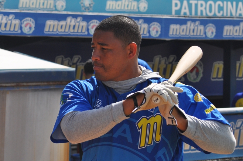 Ezequiel Carrera y Carlos Pérez entrenaron con Magallanes