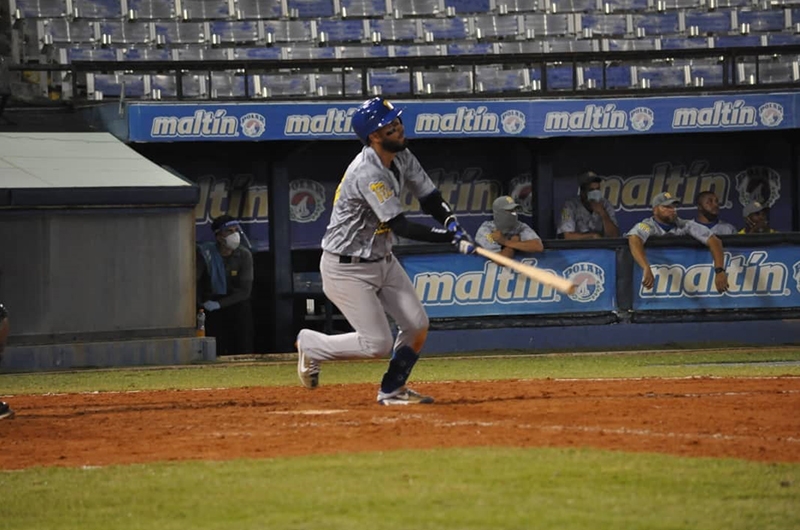 Gabriel Noriega y el bullpen naviero silenciaron a las Águilas