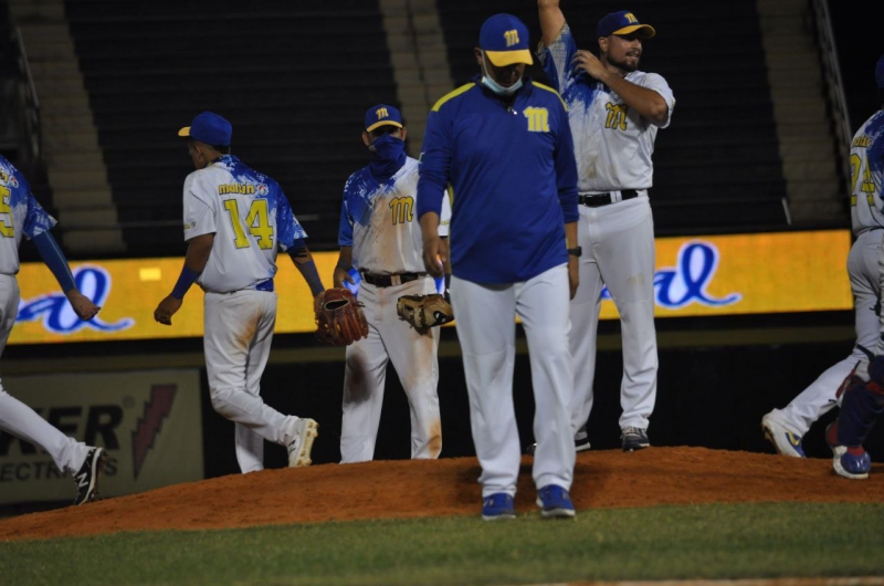 Luis Carlos Rivera mánager interino del Magallanes