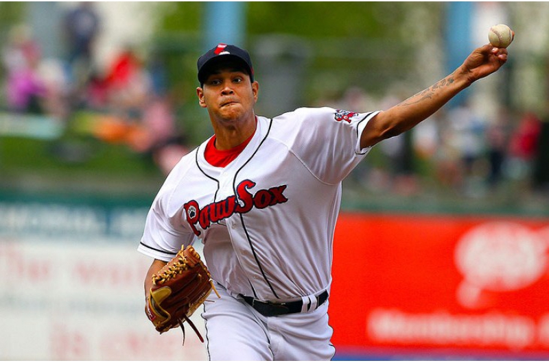 Eduardo Rodríguez cerca de volver a las mayores