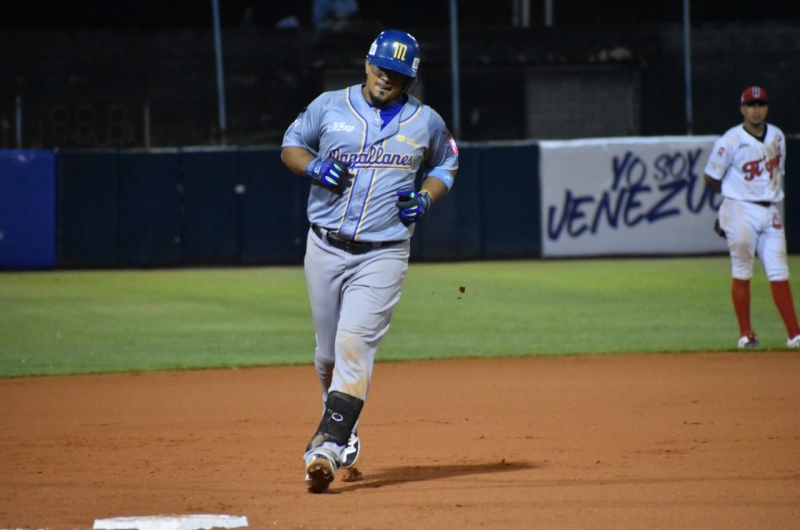 Magallanes consiguió su primera victoria en la carretera