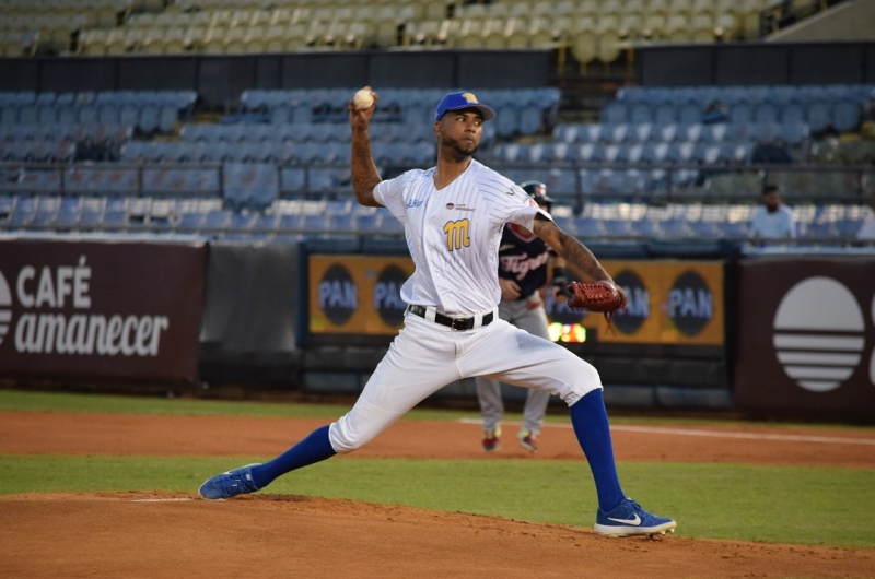 Magallanes apaleó a los Tigres en Valencia