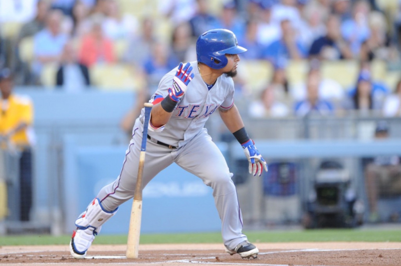 Rougned Odor lidera a Texas con el madero
