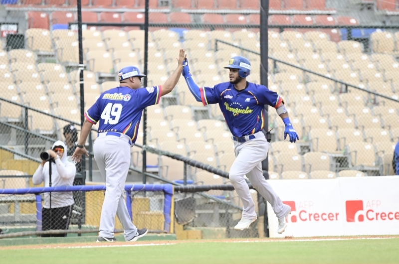 ¡Clasificamos a las semifinales de la Serie del Caribe!