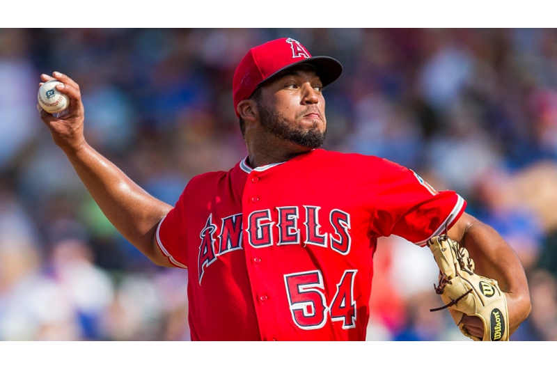 Deolis Guerra se estrenó con Anaheim