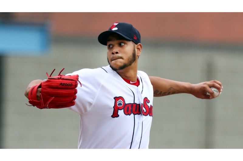 Eduardo Rodríguez reapareció en su rehabilitación