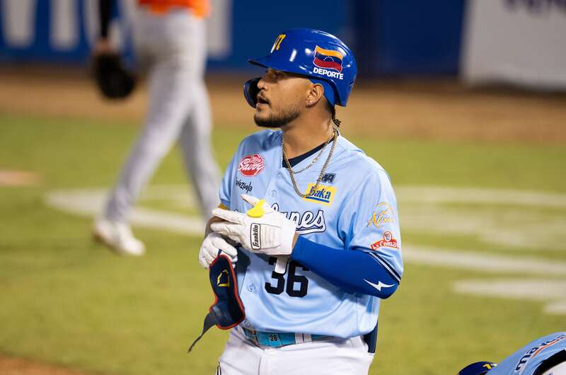 Magallanes no logró descifrar el pitcheo de Águilas