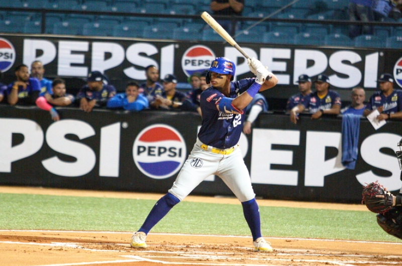 Magallanes dividió honores en Margarita