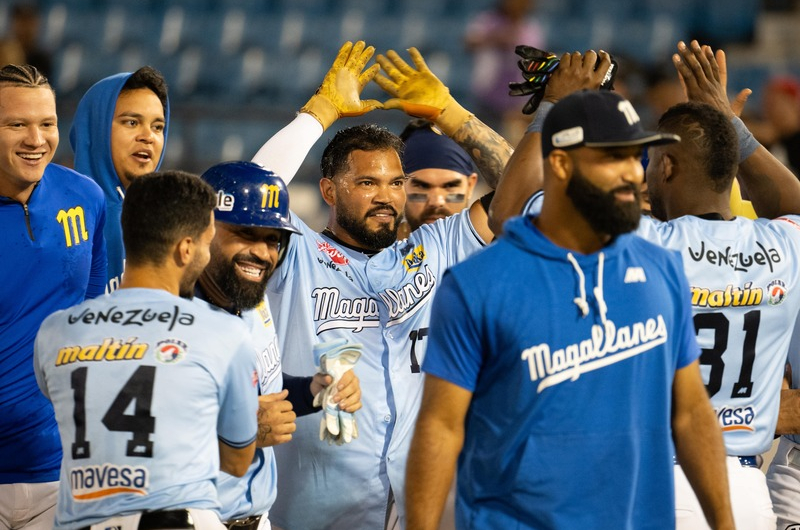 Sardiñas se vistió de héroe ante Caribes en Valencia