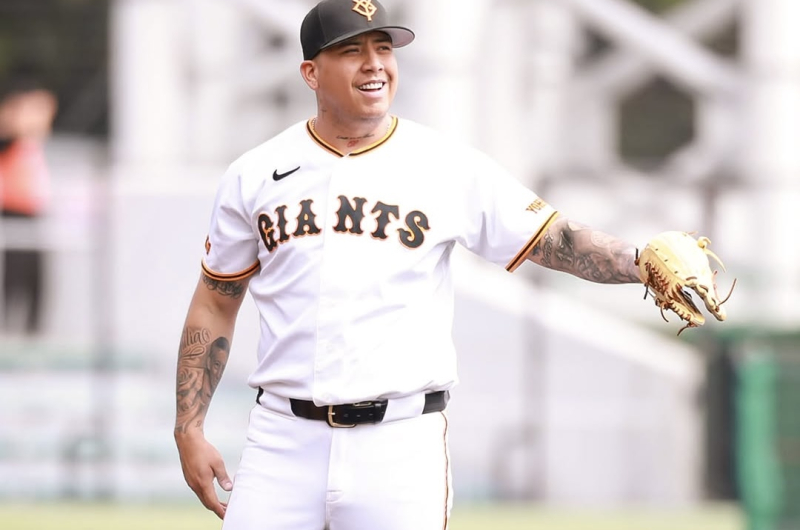 Bryan Mata se adapta y empieza a resaltar en Japón