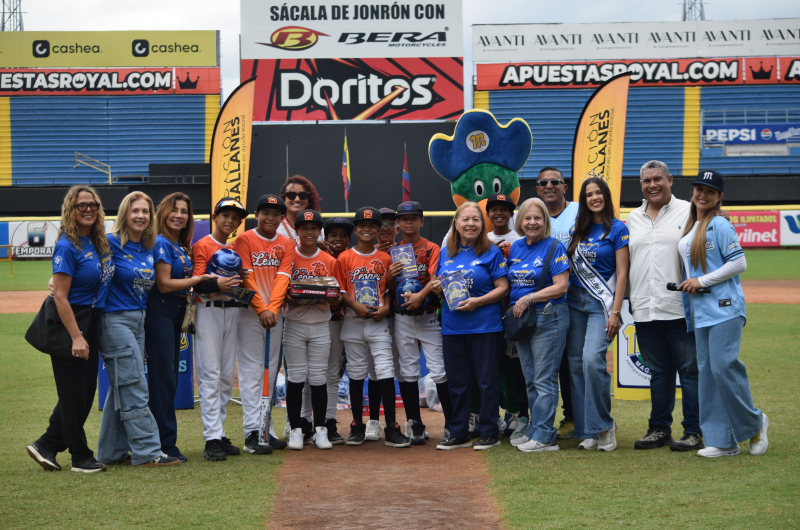 28 escuelas de béisbol recibieron donativo de Fundación Magallanes
