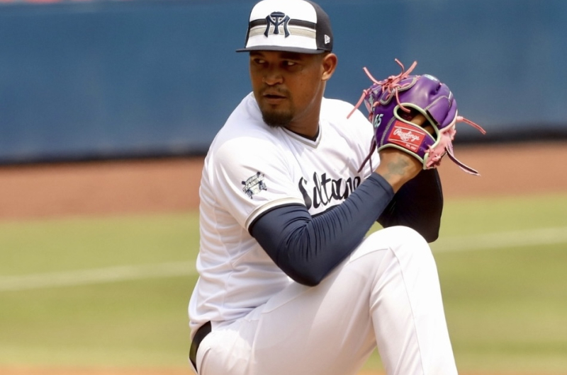 Yohander Méndez cambió de equipo en México