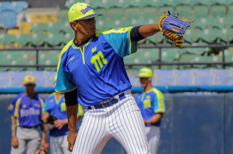 Enderson Franco quiere ser abridor esta zafra