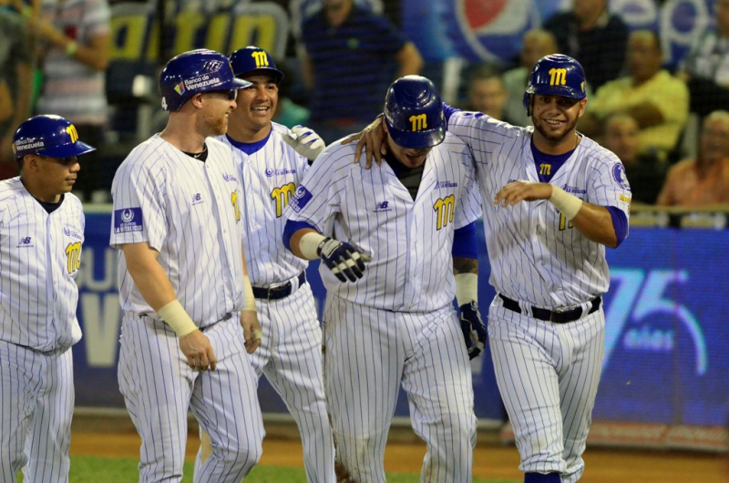 Magallanes sumó triunfo número 30 de la camapaña
