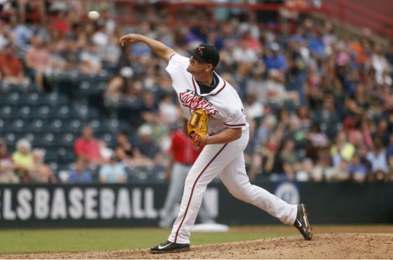 Carlos Alvarado se une a la embarcación