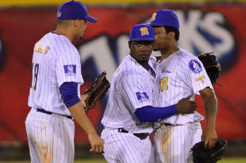 Con buen pitcheo se venció a Leones