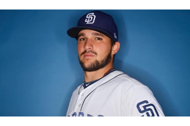 Luis Torrens causa impresión en los Padres