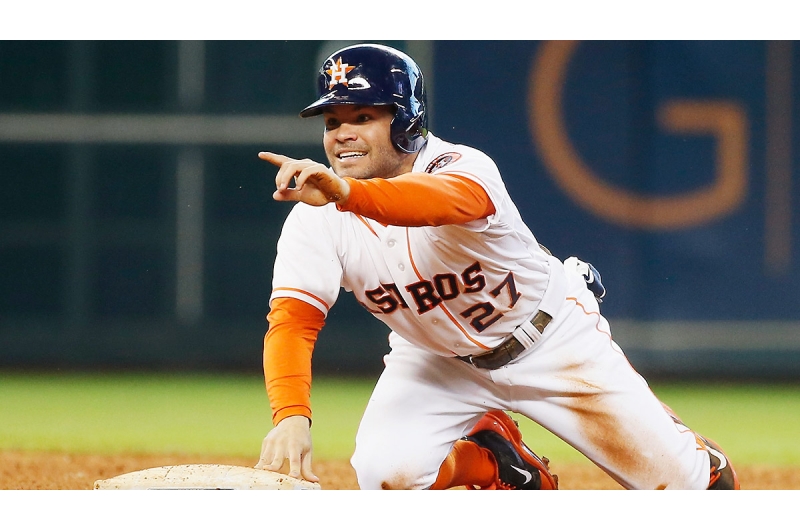 José Altuve muestra su capacidad para robar bases