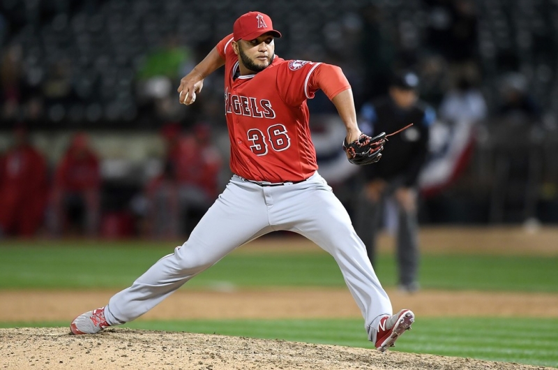 Yusmeiro Petit es pieza clave en Anaheim