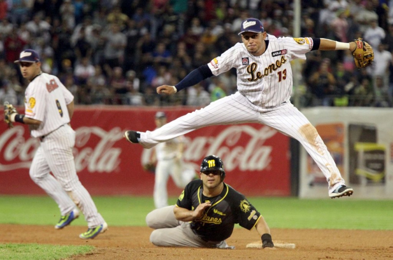 La nave cayó en el tercero de la serie ante Leones