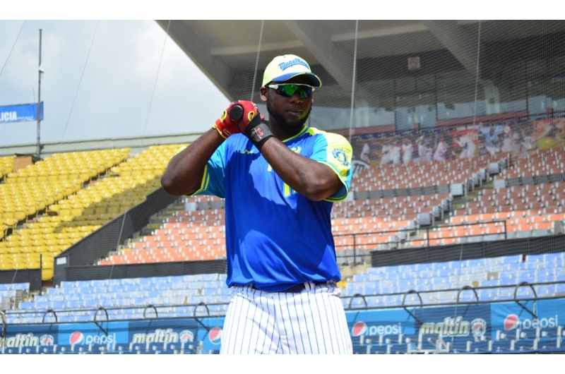 Jesús Valdez se unió al Magallanes