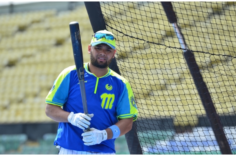 Andrés Eloy asume cualquier rol con la nave