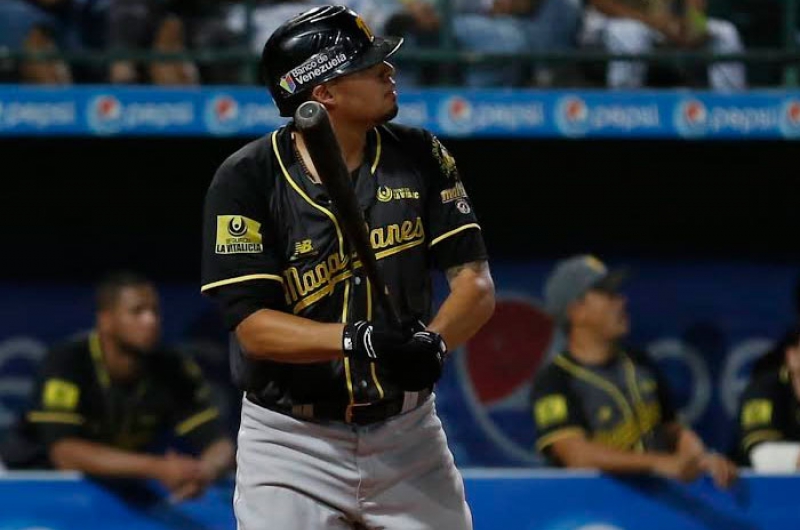 Magallanes vs Caribes (Juego 5)