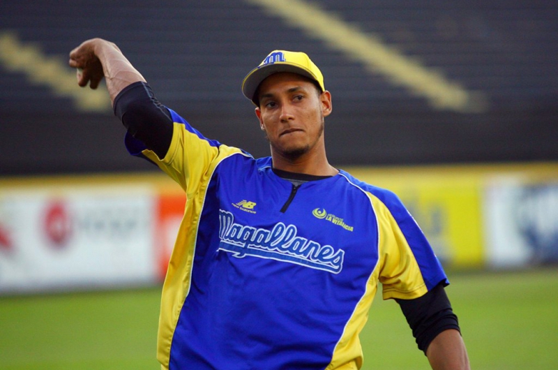 La nave practicó de cara al sexto juego de la semifinal en el JBP