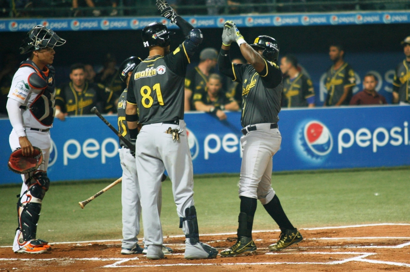 Caribes vs Magallanes (Juego 6)